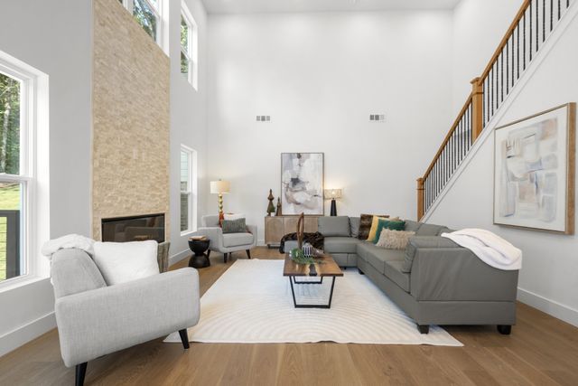 401 Cedar Forest Dr, Nashville, TN 37221