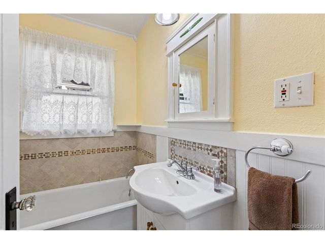 514 Custer Ave, Colorado Springs, CO 80903