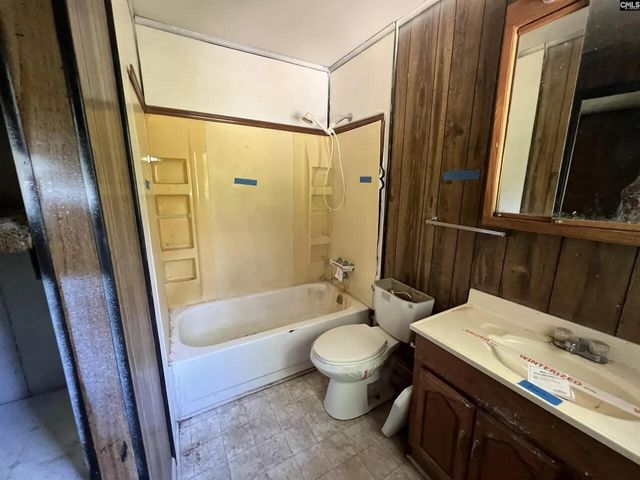 175 Benny Road, Holly Hill, SC 29059