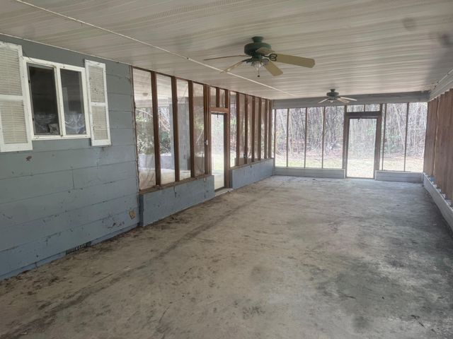 175 Benny Road, Holly Hill, SC 29059