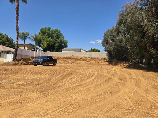 31812 Hutto Lane, Yucaipa, CA 92399