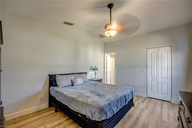 4136 SW 9th PL, Cape Coral, FL 33914