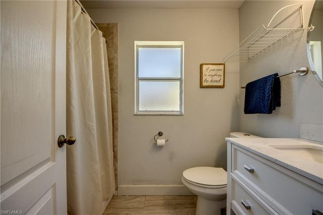 4136 SW 9th PL, Cape Coral, FL 33914