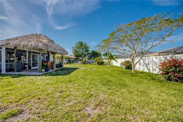 4136 SW 9th PL, Cape Coral, FL 33914