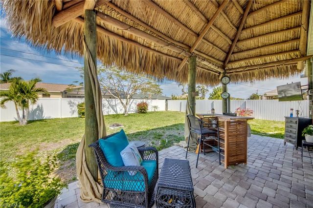 4136 SW 9th PL, Cape Coral, FL 33914