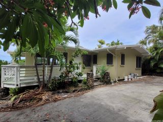 1069 Aalapapa Drive Upper, Kailua, HI 96734