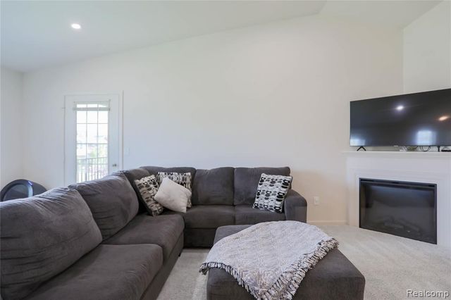 21984 Andover Drive, Macomb, MI 48042
