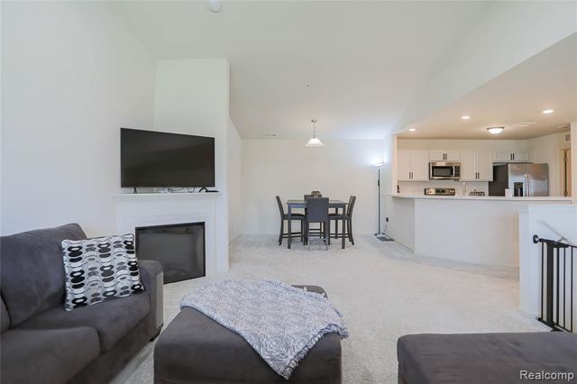 21984 Andover Drive, Macomb, MI 48042