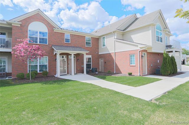 21984 Andover Drive, Macomb, MI 48042