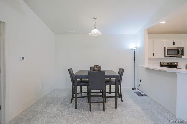 21984 Andover Drive, Macomb, MI 48042