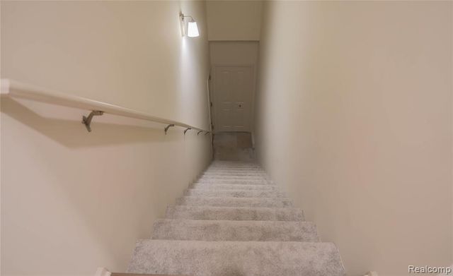 21984 Andover Drive, Macomb, MI 48042