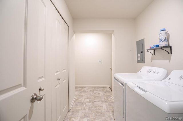 21984 Andover Drive, Macomb, MI 48042