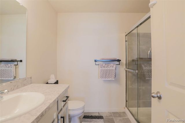 21984 Andover Drive, Macomb, MI 48042