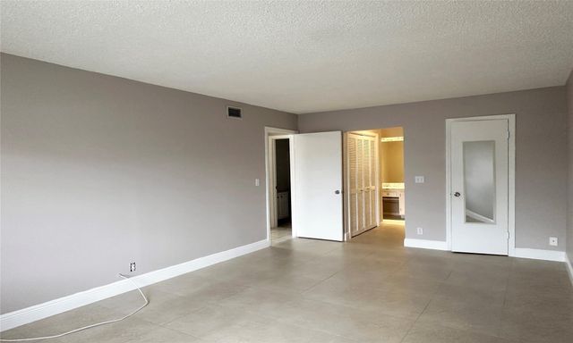 6229 Bay Club Drive 4, Fort Lauderdale, FL 33308