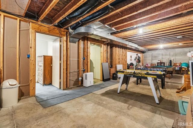 2804 E Lapoint Drive, Milford, IN 46542