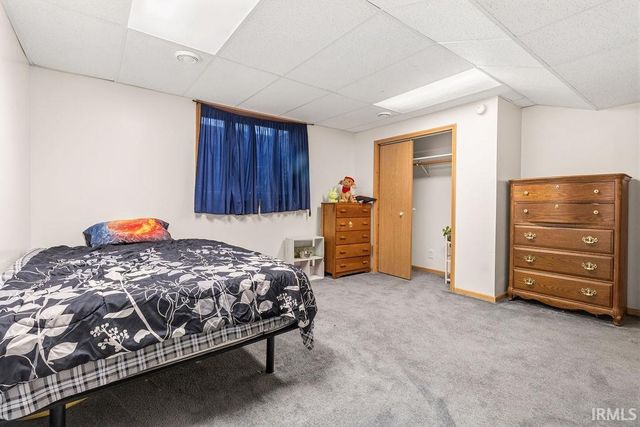 2804 E Lapoint Drive, Milford, IN 46542