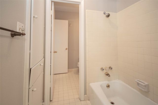 12641 Huntingwick Drive 175, Houston, TX 77024