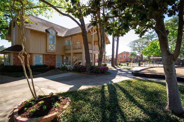 12641 Huntingwick Drive 175, Houston, TX 77024