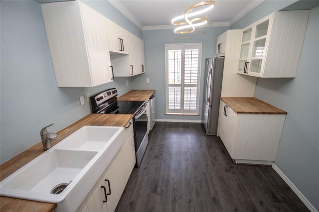 12641 Huntingwick Drive 175, Houston, TX 77024