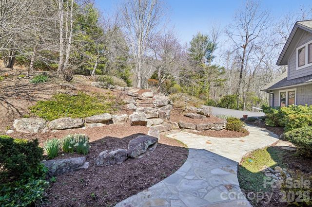 133 Falls Summit Road, Hendersonville, NC 28739