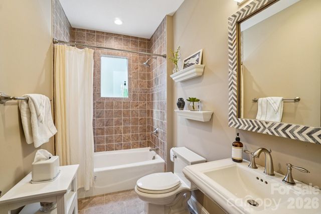133 Falls Summit Road, Hendersonville, NC 28739