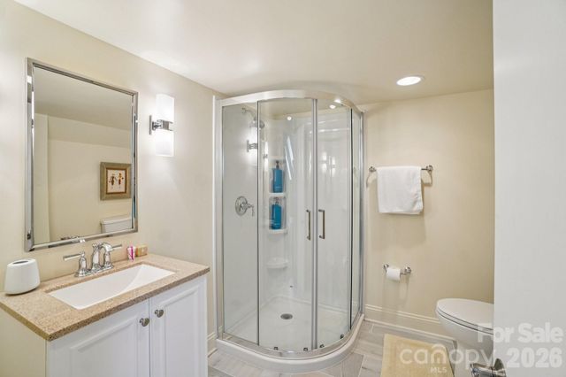 133 Falls Summit Road, Hendersonville, NC 28739