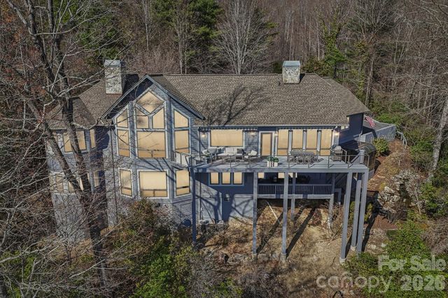 133 Falls Summit Road, Hendersonville, NC 28739