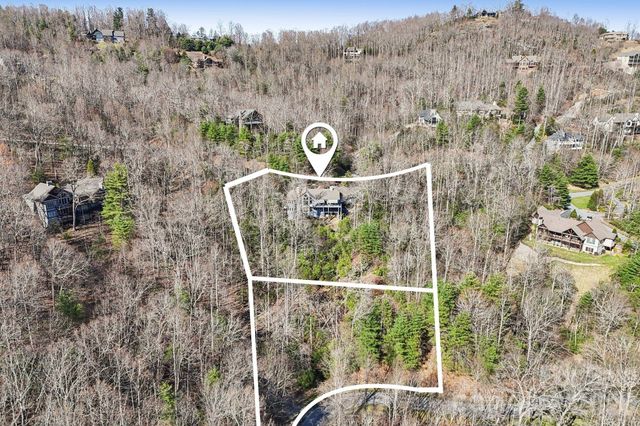 133 Falls Summit Road, Hendersonville, NC 28739