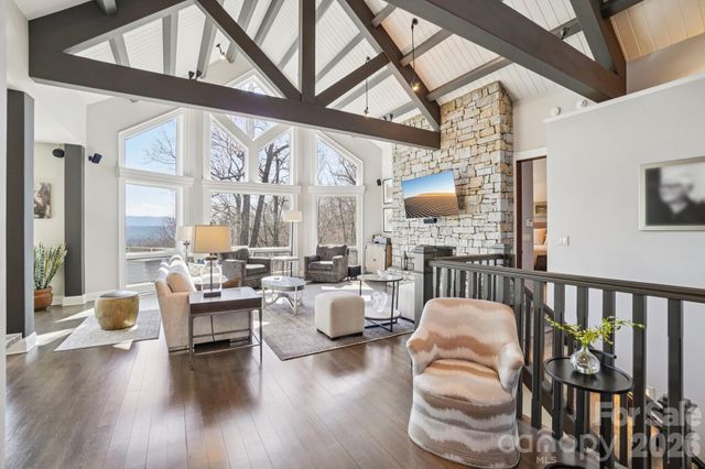 133 Falls Summit Road, Hendersonville, NC 28739