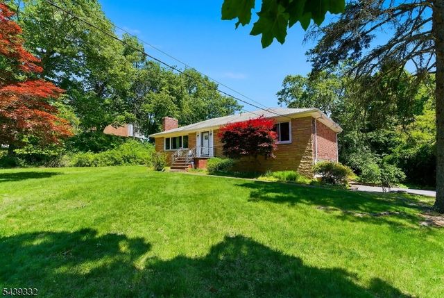 52 Manger Rd, West Orange Twp., NJ 07052