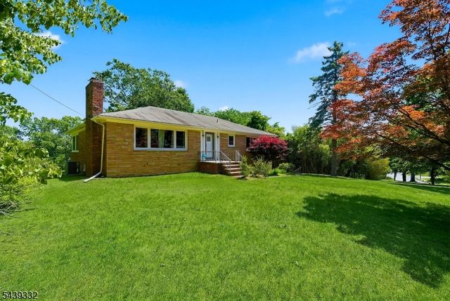 52 Manger Rd, West Orange Twp., NJ 07052
