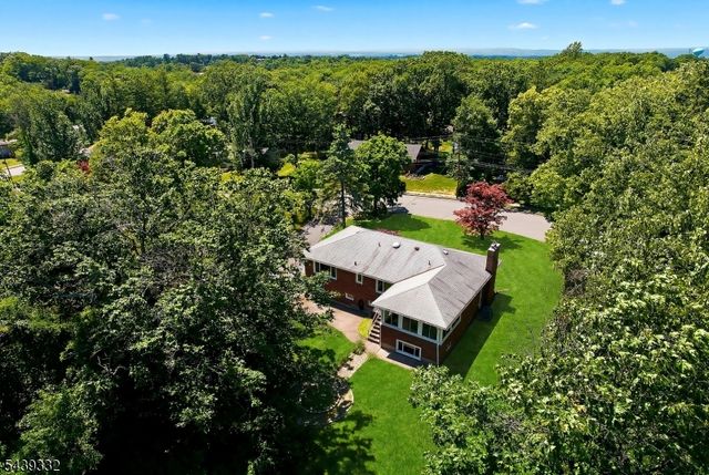 52 Manger Rd, West Orange Twp., NJ 07052
