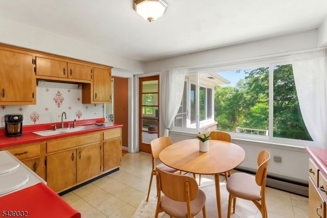 52 Manger Rd, West Orange Twp., NJ 07052