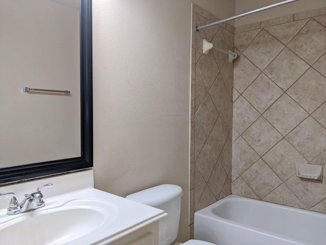 13610 Orchard Wind Lane, Pearland, TX 77584