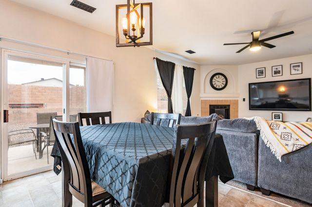 2419 Meadow Gate Trail SW, Albuquerque, NM 87121