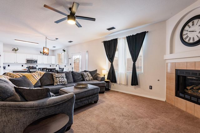 2419 Meadow Gate Trail SW, Albuquerque, NM 87121