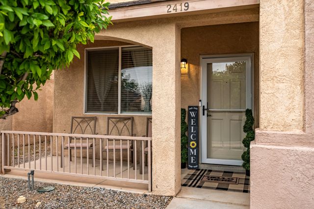 2419 Meadow Gate Trail SW, Albuquerque, NM 87121