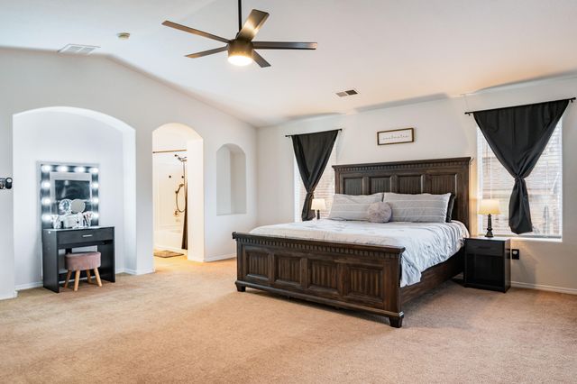 2419 Meadow Gate Trail SW, Albuquerque, NM 87121