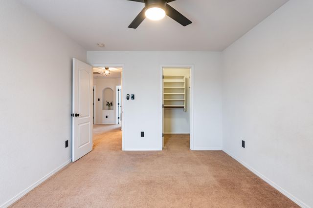2419 Meadow Gate Trail SW, Albuquerque, NM 87121