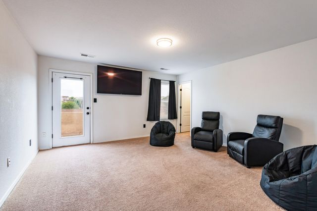 2419 Meadow Gate Trail SW, Albuquerque, NM 87121