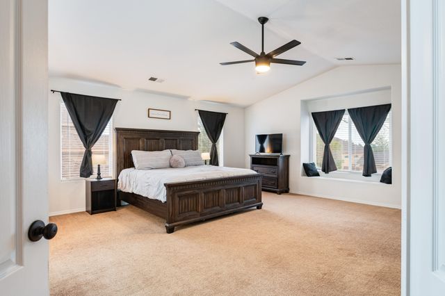 2419 Meadow Gate Trail SW, Albuquerque, NM 87121