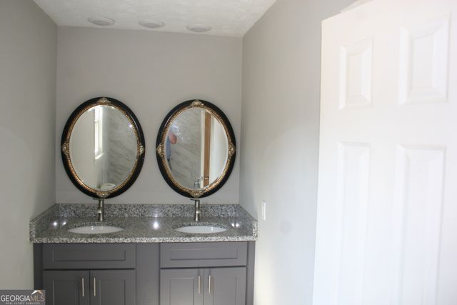 105 Deep Forest Lane, Fayetteville, GA 30215