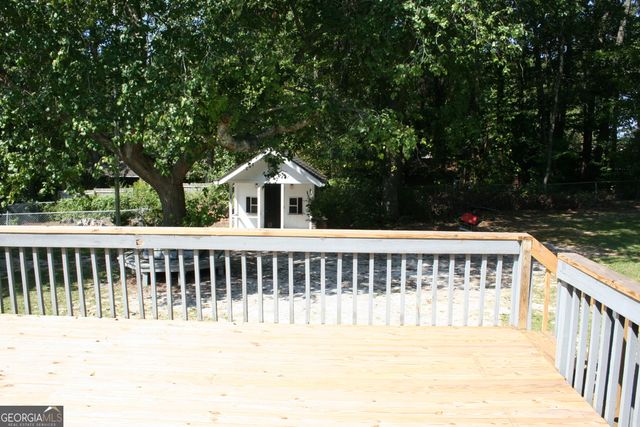 105 Deep Forest Lane, Fayetteville, GA 30215