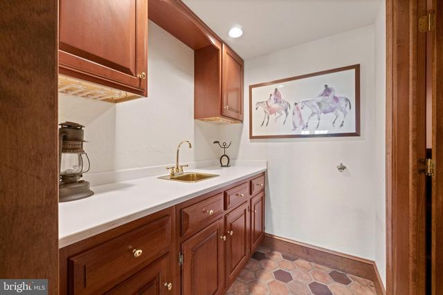 2062 GENERAL ALEXANDER DR, Malvern, PA 19355