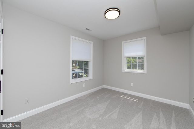204 E MAIDEN LN, Somerdale, NJ 08083