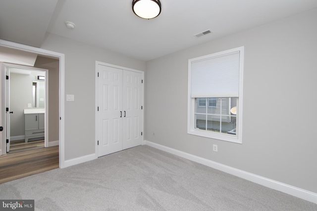 204 E MAIDEN LN, Somerdale, NJ 08083
