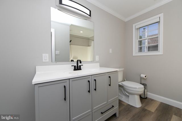 204 E MAIDEN LN, Somerdale, NJ 08083