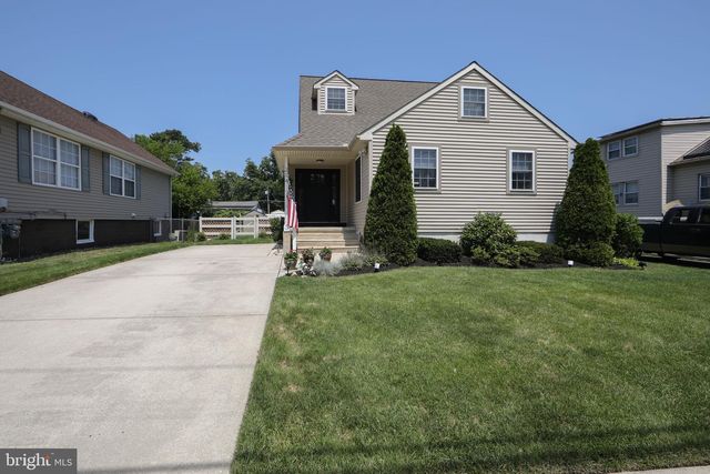204 E MAIDEN LN, Somerdale, NJ 08083