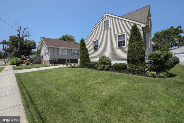 204 E MAIDEN LN, Somerdale, NJ 08083