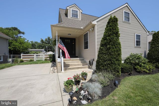 204 E MAIDEN LN, Somerdale, NJ 08083